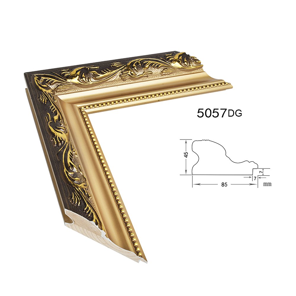 High Quality Custom Made Wood Old Fashion Vintage Royal Gold Foil Painting Frame Moulding