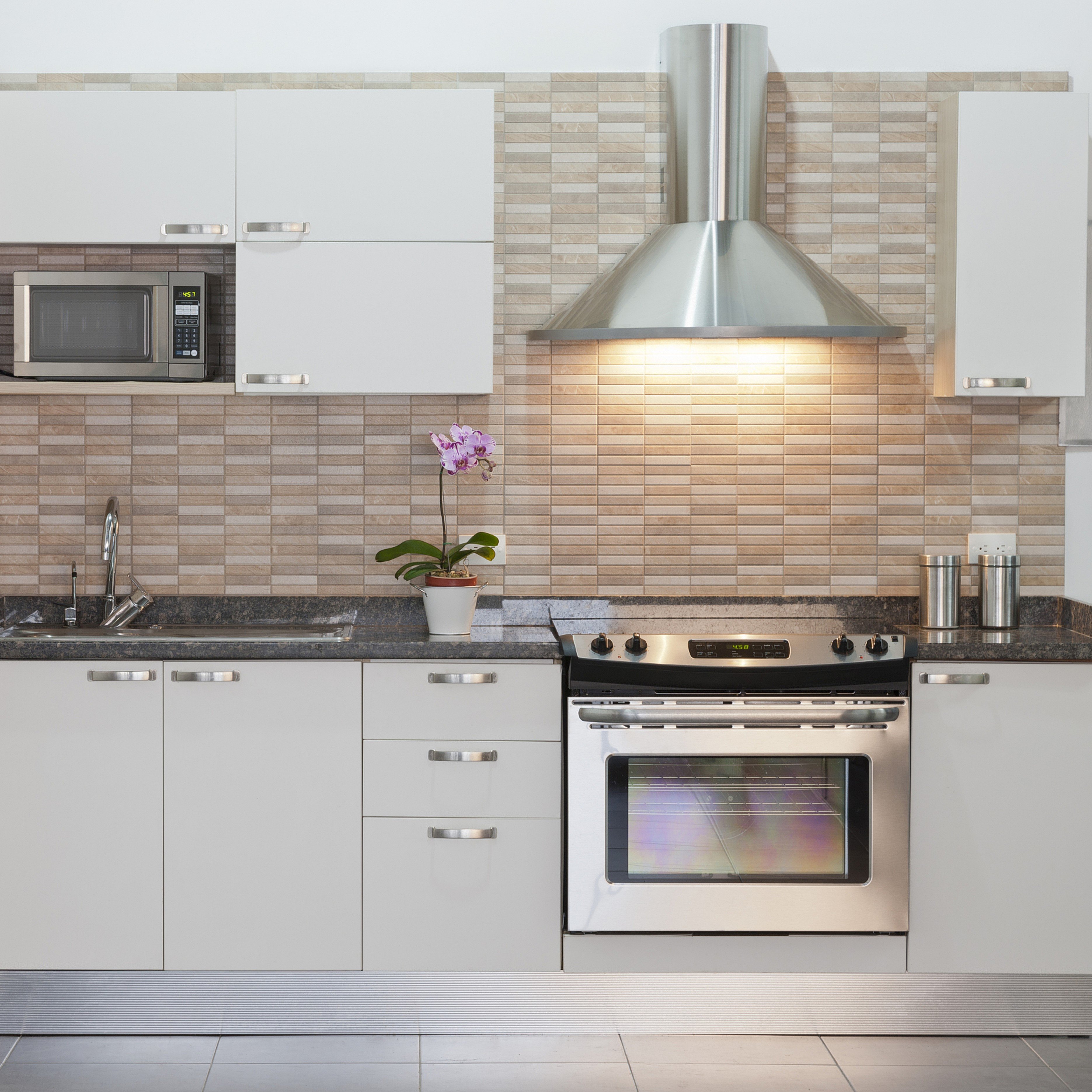 Hot Sale Solid Wood Melamine Modular Luxury Modern Designs Kitchen Cabinet With DTC hardwares Drawers Cheap Price