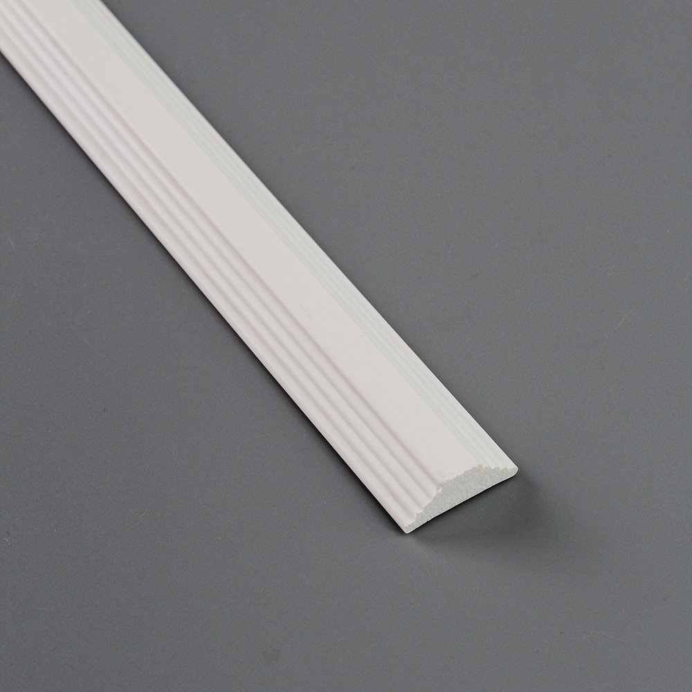 OEM Factory Modern Indoor PVC Floor PS White Foam Skirting Mouldings Machine Primed for Hotel Application