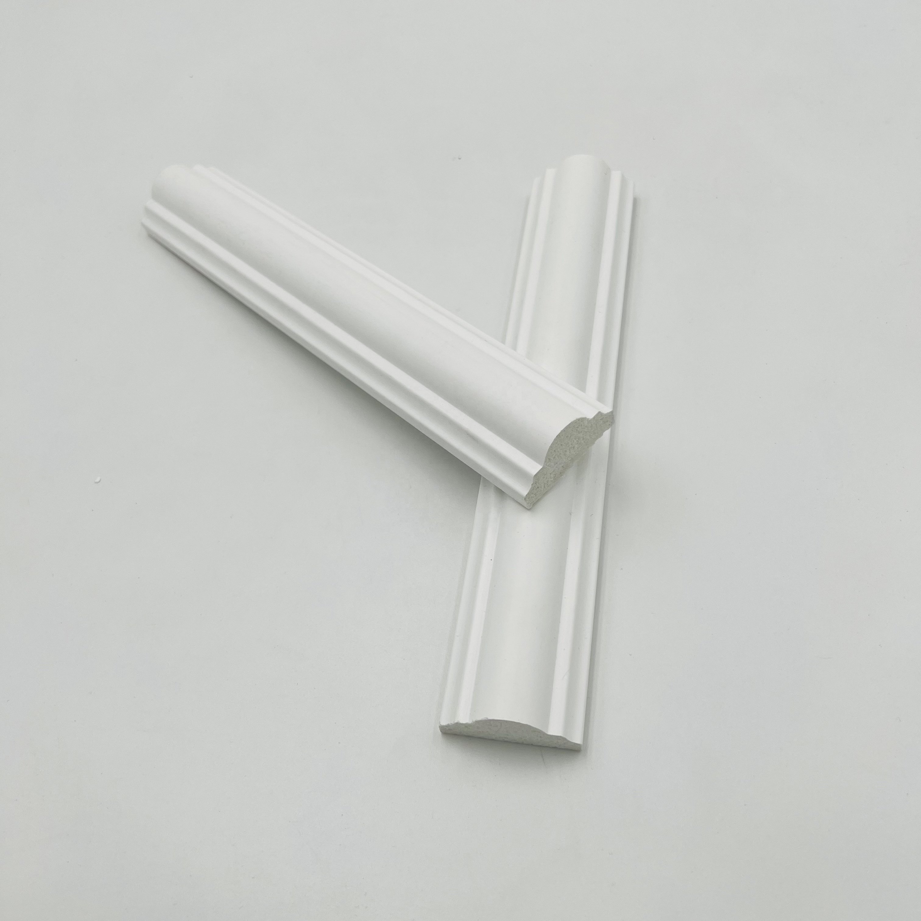 Pure White Popular Modern Design PS Skirting / Mouldings/ Cornice