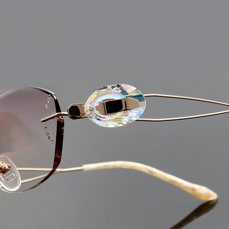 Titanium Rimless Glasses Frames Women Ultralight Luxury Eyeglasses Frames Diamond Trimming Cut Lens Optical Eyewear