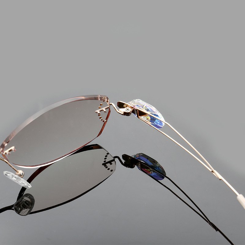 Titanium Rimless Glasses Frames Women Ultralight Luxury Eyeglasses Frames Diamond Trimming Cut Lens Optical Eyewear