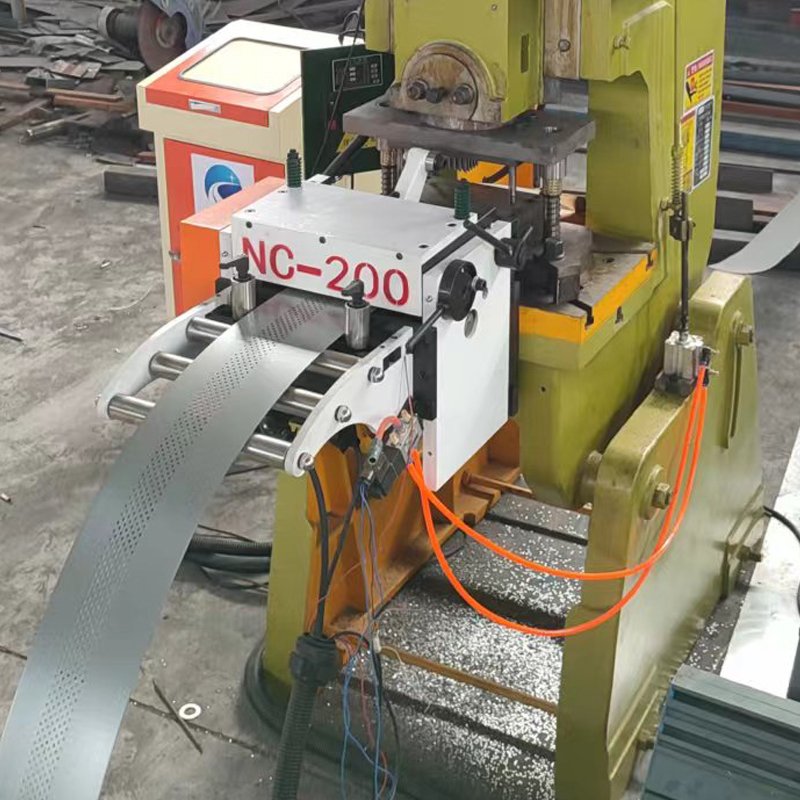 high quality steel door frame used roller shutter roll forming machine of China