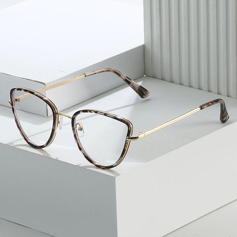 New Fashion Anti Blue Glasses Women Vintage Irregu Best Metal Eyeglasses Frames Fashion Cat Eye Designer Eyeglasses