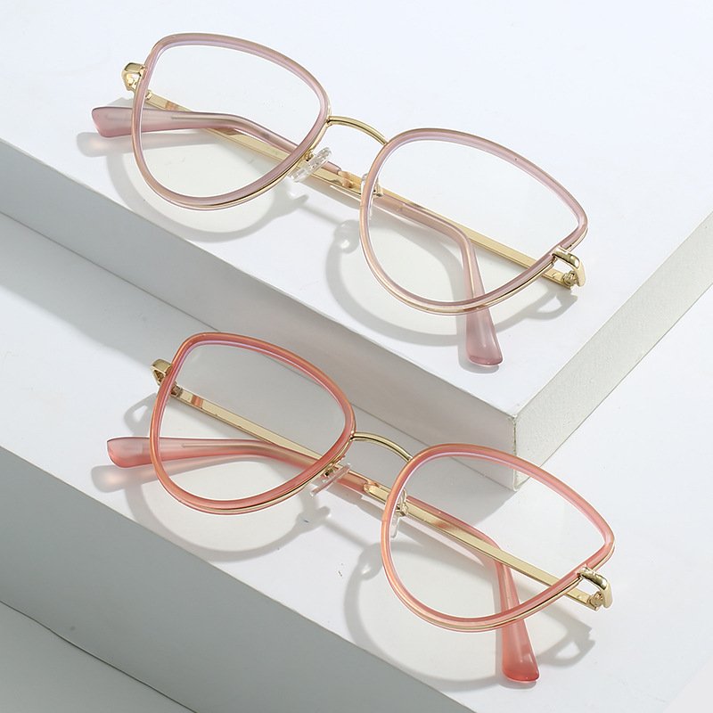 New Fashion Anti Blue Glasses Women Vintage Irregu Best Metal Eyeglasses Frames Fashion Cat Eye Designer Eyeglasses