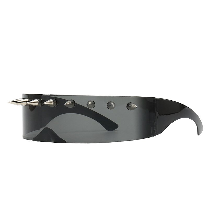 2024New Fashion Punk Sunglasses with Personality, Large Frame with Nails, One-piece Sunglasses for Men and Women