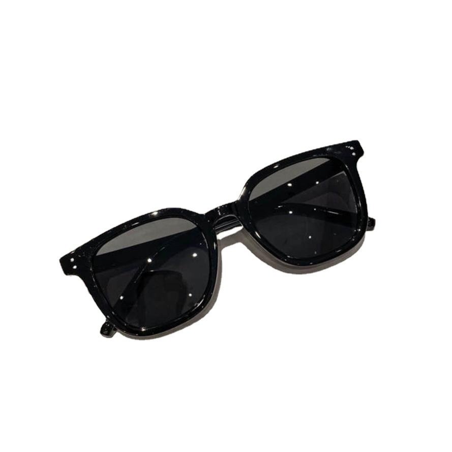 Wholesale Cheap High Quality New Luxury Practical Sunglasses Sun Protection Fashion Street Anti-Uv Square Frame Sunglasses