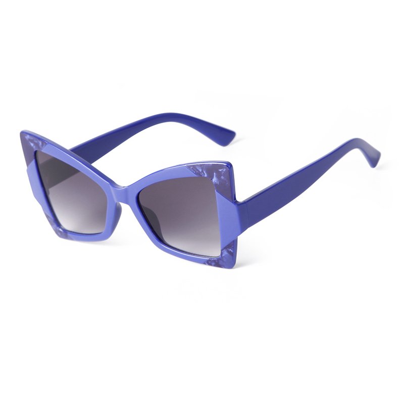 Wholesale Ladies cat eye luxury Sunglasses personality Irregular butterfly shaped Eyewear Party decoration Glasses