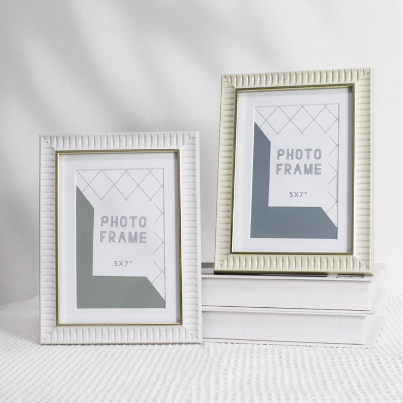 Hot Sale 6'' 7'' 8'' plastic photo frame Custom size PS material New design decorative border photo frame