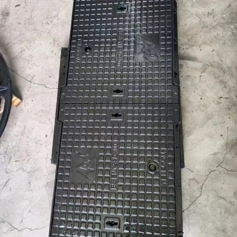 Telecom Manhole Cover Carriageway High Quality Casting Service for Covers and Frames