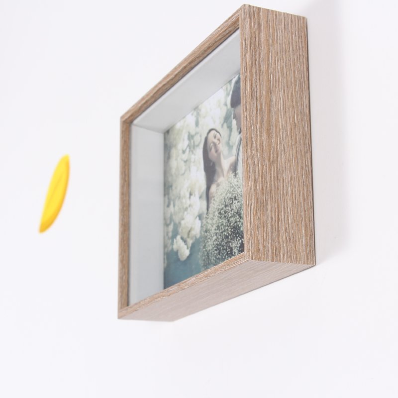 High Quality Cheap Wooden Frame Manufacturer Vintage Style Custom Size Moulding 3d Family And Animal Digital Photo Frame