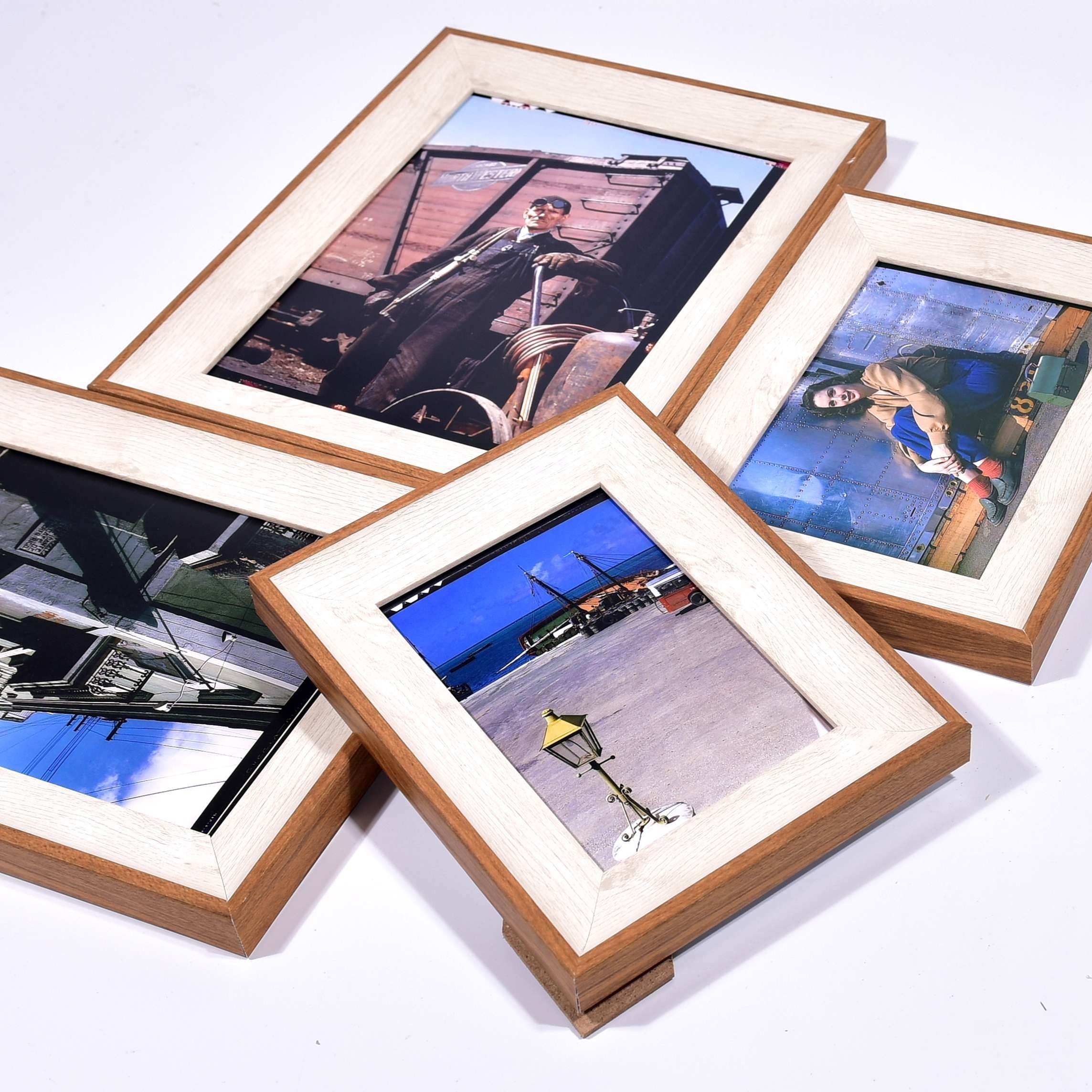 Wood texture Custom Different Size Classical Light Golden White PS Moulding design photo frames