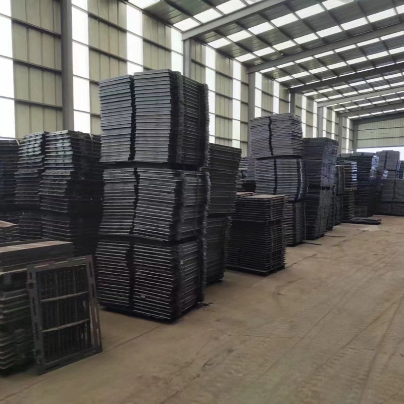 Industrial Square Ductile Cast Iron Manhole Cover and Drain Grating Steel round Pattern Manhole Cover and Drain Grating