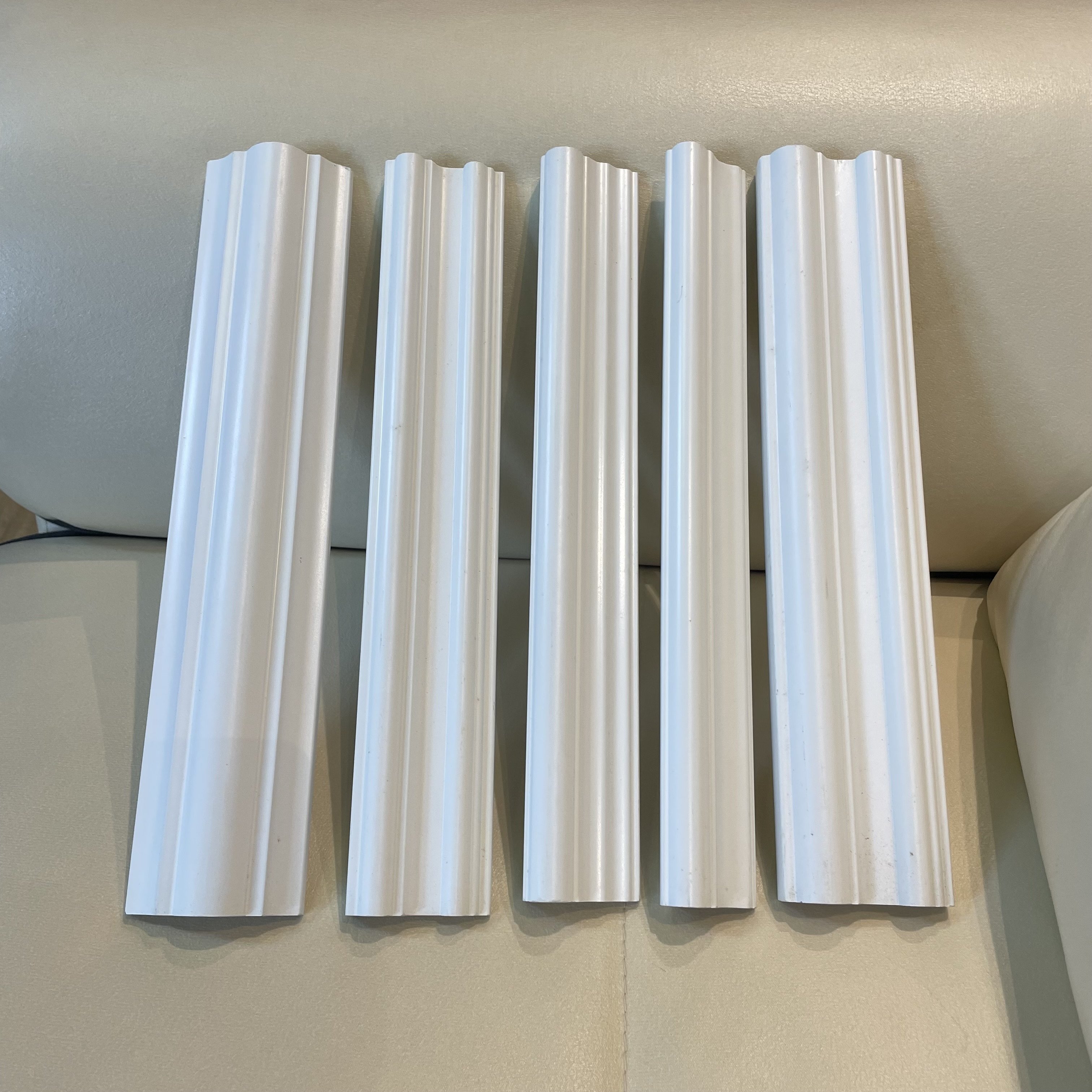 White Primed Decorative Pine wood Mouldings for Furniture Indoor Decoration Door Frame Cabinet Ceiling wood moulding
