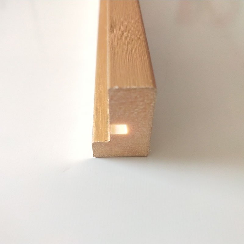 Wholesale European Good Quality Russian Pine Wood Picture Photo Frame Mouldings