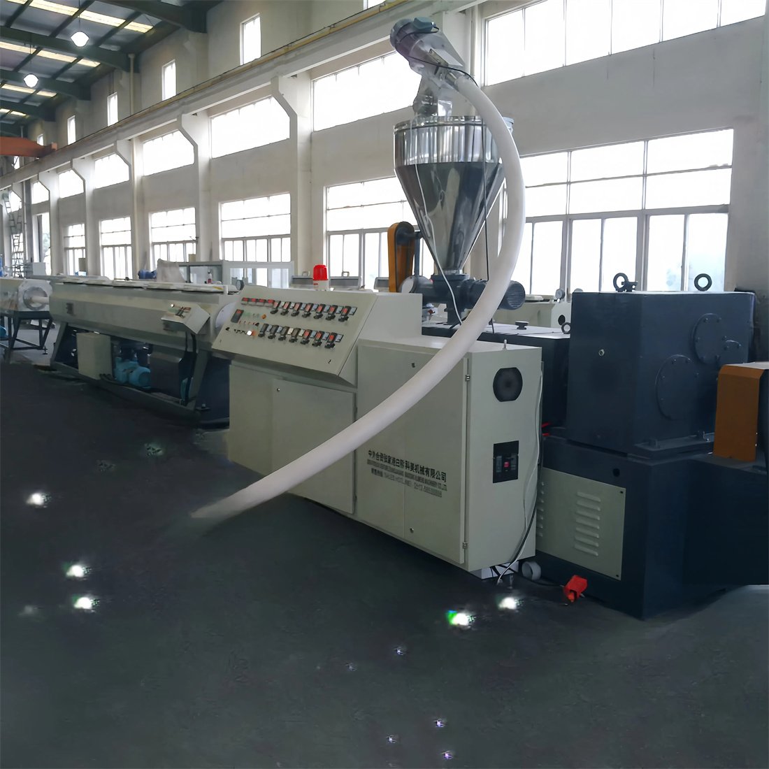 Precision Mould Heads For PVC Extrusion Products Curtain Frame And Panels Using Granules For Plastic Processing Line