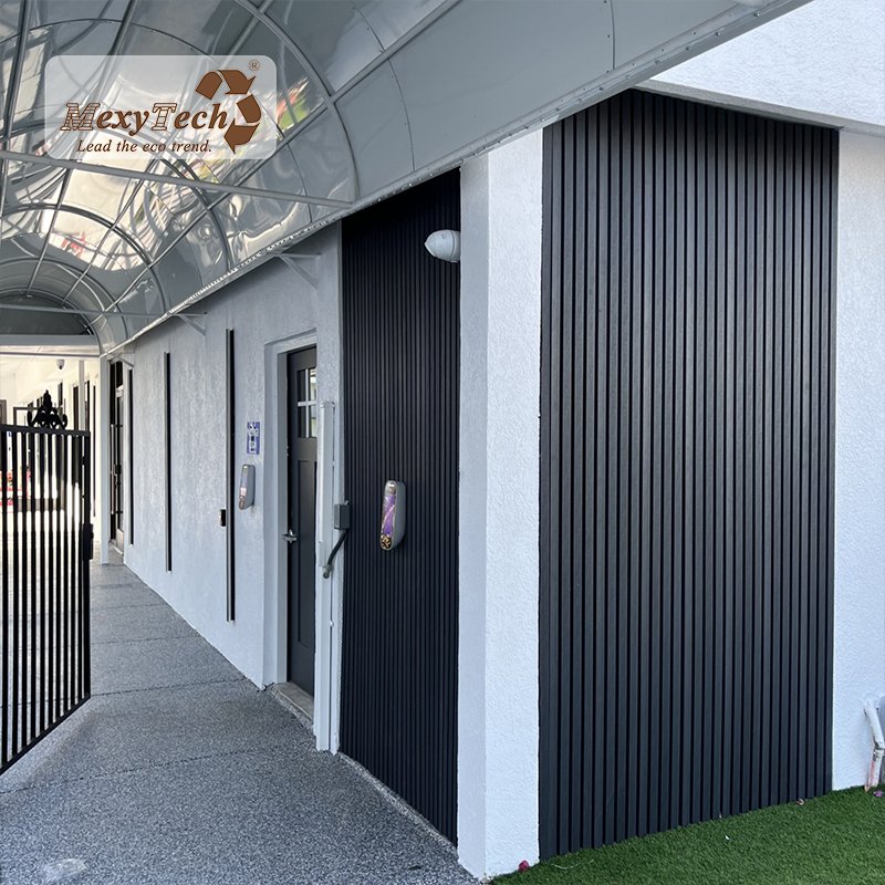 Durable High-Density Polyethylene Surface Cladding Duralumin Aluminum Frame Slat Wall Panel