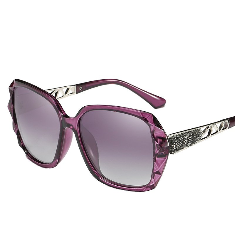 2023 new elegant women's polarizing sunglasses modification glasses driver's lens camera glasses diamond sunglasses