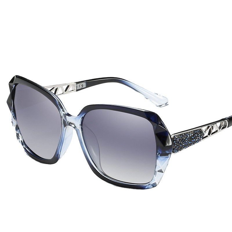 2023 new elegant women's polarizing sunglasses modification glasses driver's lens camera glasses diamond sunglasses