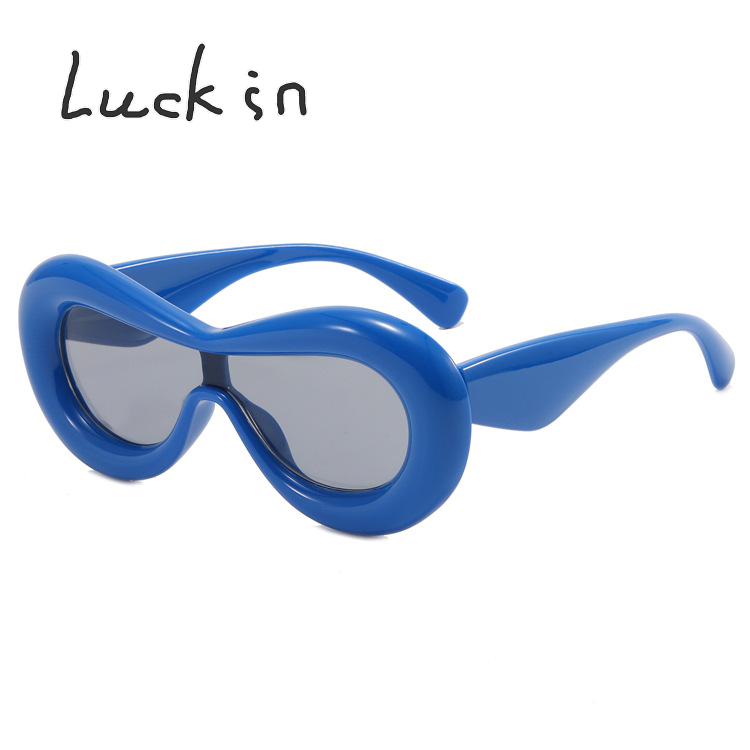 Sunglasses 2024 Super hot Cat Eye Hip Hop Women Men Fashionable High Quality Chunky Trendy Eye wear Frame Glass Featuring Lens