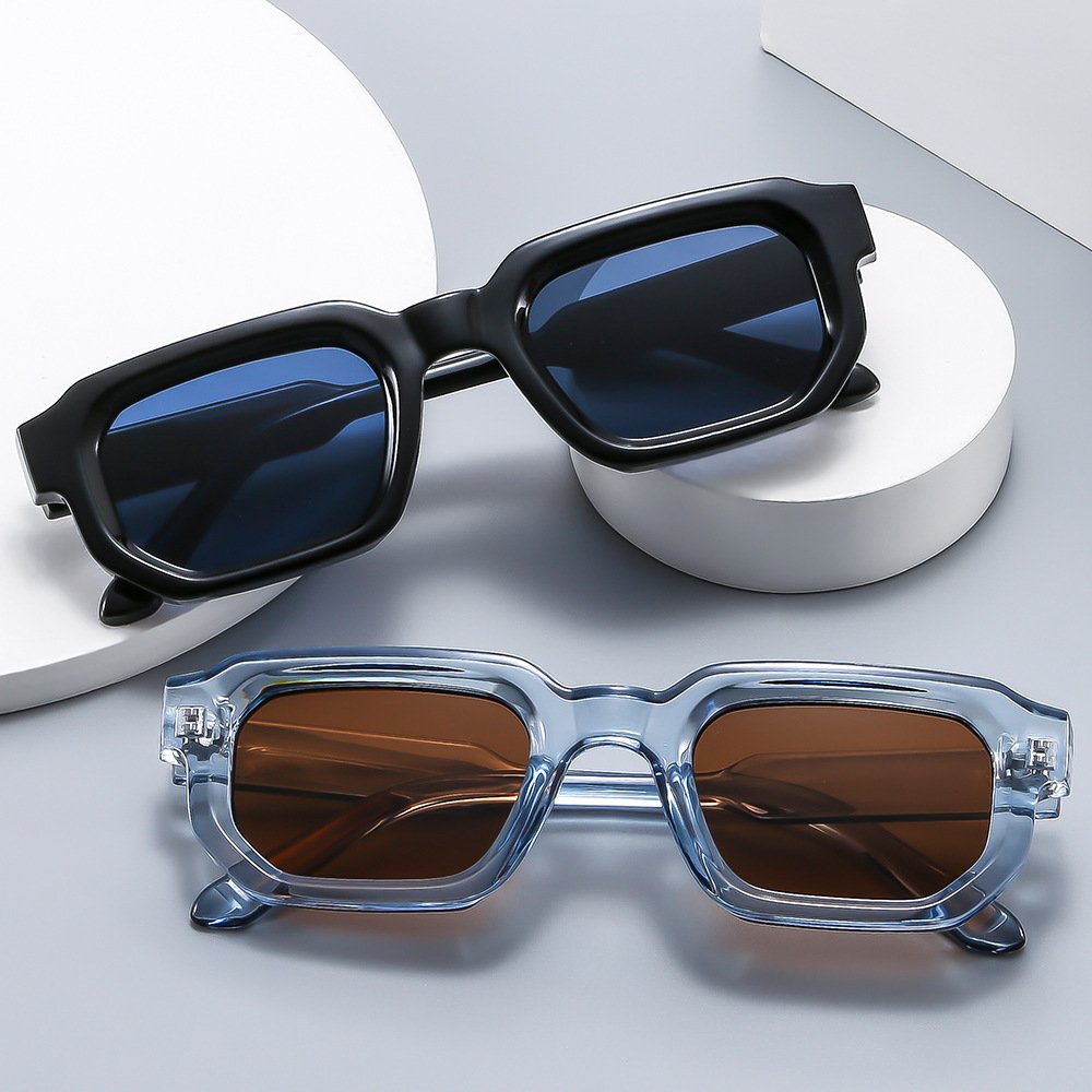 custom logo unique plastic uv400 small thick frame trendy retro sun glasses vintage fashion women men sunglasses 2024