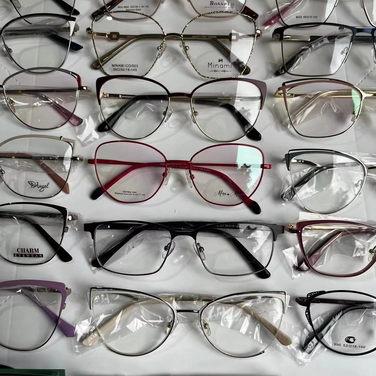 2024 New Stock Clearance Metal Eyeglasses Frames Men Women Cat Eye Optical Frames