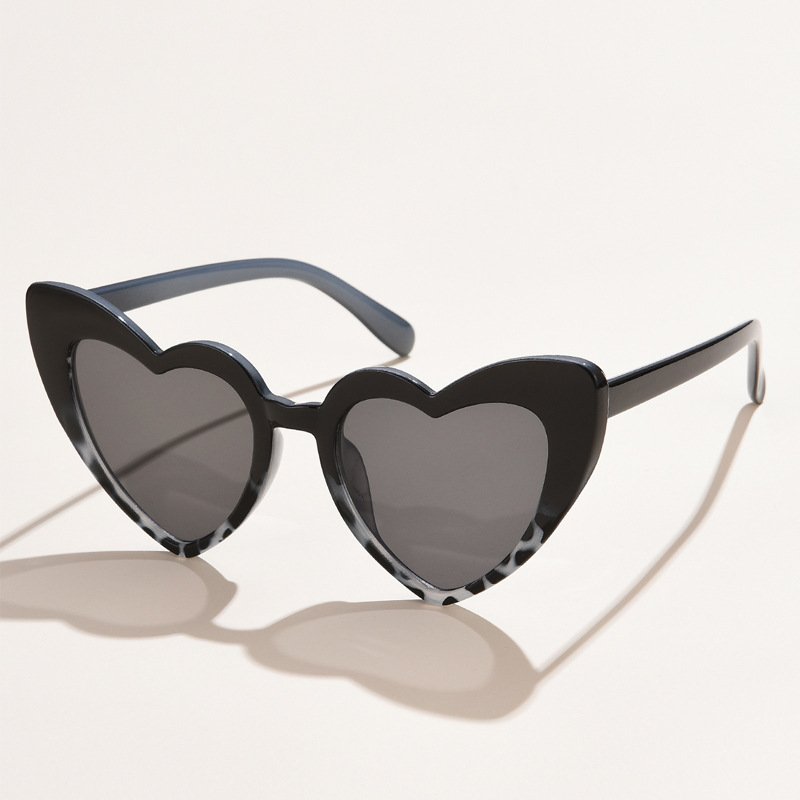 New heart shaped big frame fashionable women shades sun glasses designer luxury Sunglasses for ladies