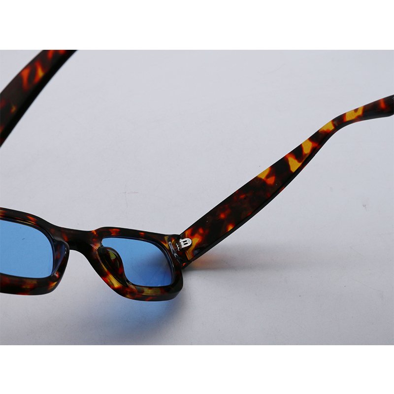 Square Frame Brand Luxury Designer Fashion Small Sun Glasses Male Retro Punk Trending Oculos De Sol Sunglasses Hombre Hip Hop