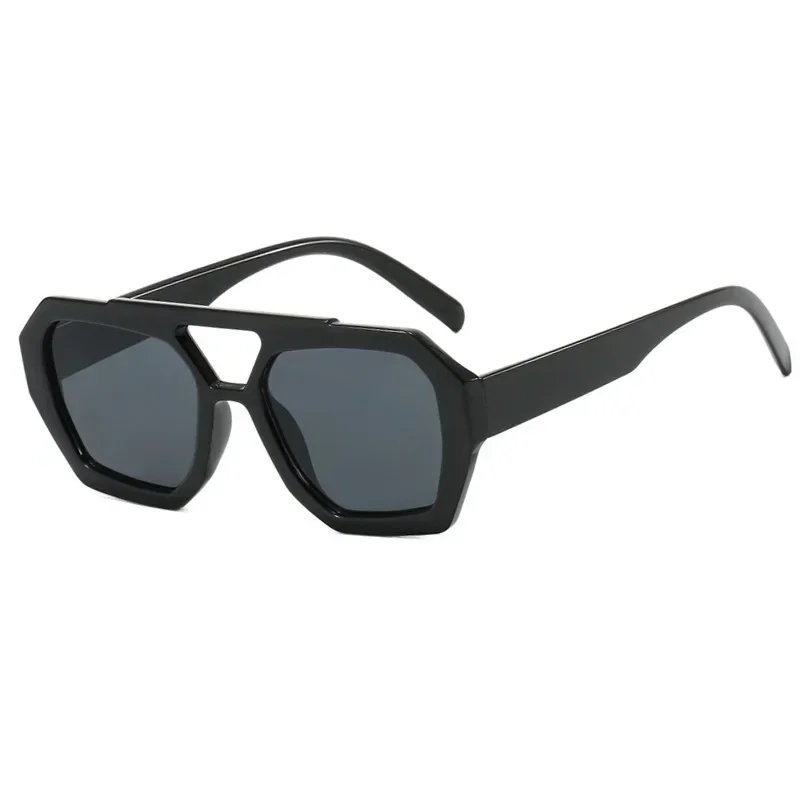 LeonLion Square Vintage 2024 Sunglasses Women Fashion Trend Glasses Women Personality Simple Eyewear Retro Women Gafas De Sol
