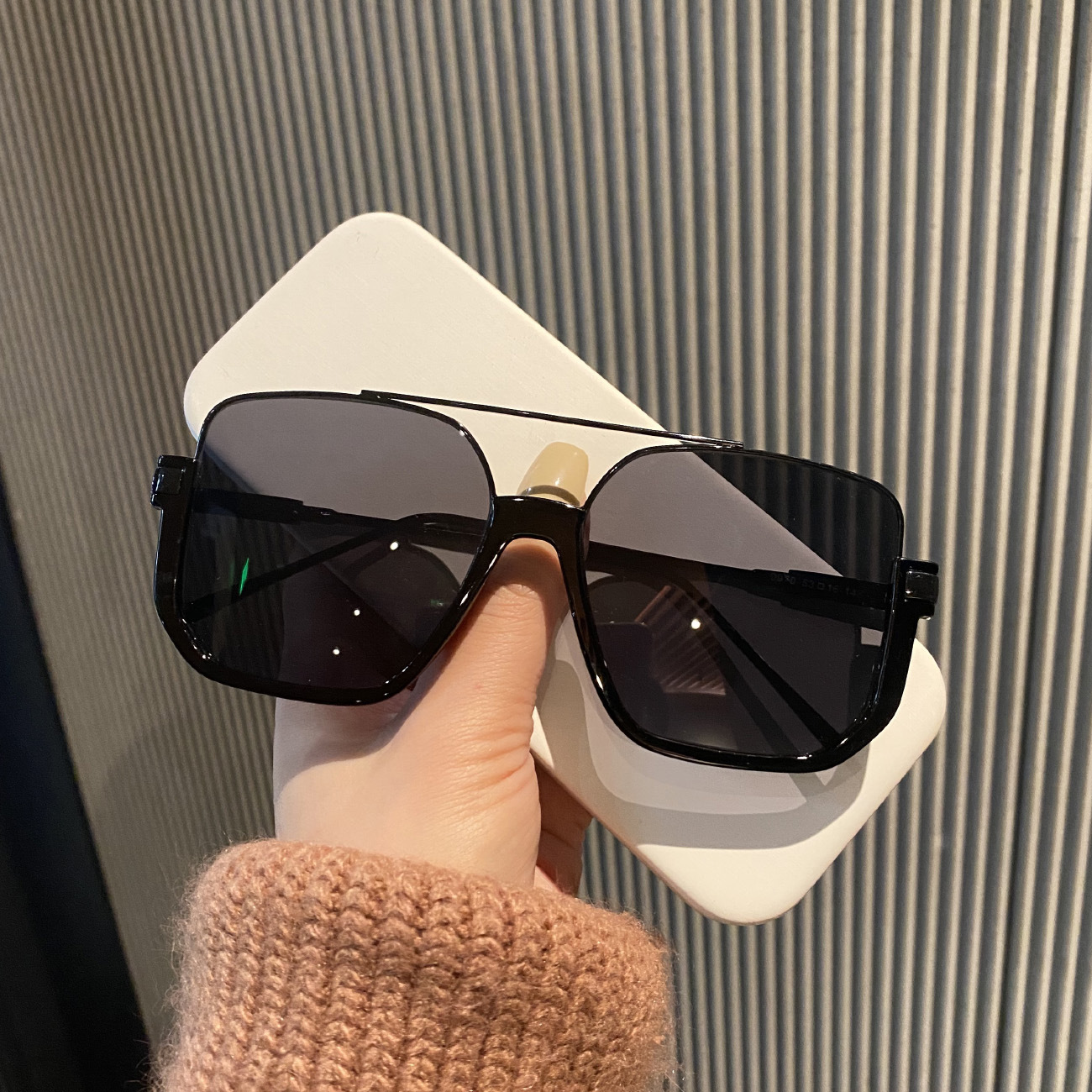 sunglasses 2024 new popular designer retro oversized metal half large frame sun glasses fashion sunshade sun eyewear sunglasses