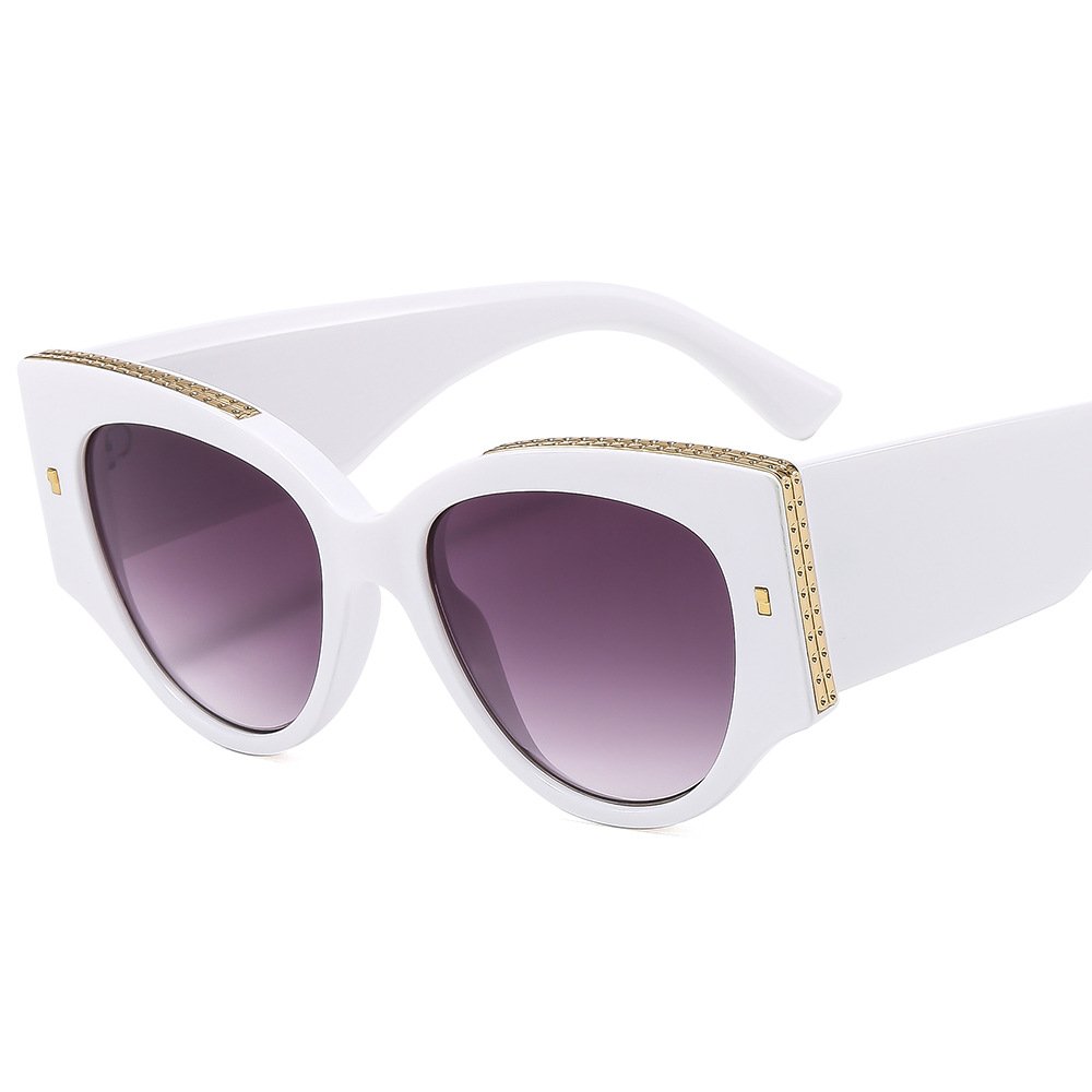 2024 New Fashion Sunglasses Newest Women High Quality Retro Plastic Shades Small Women Cat Eye Sunglasses