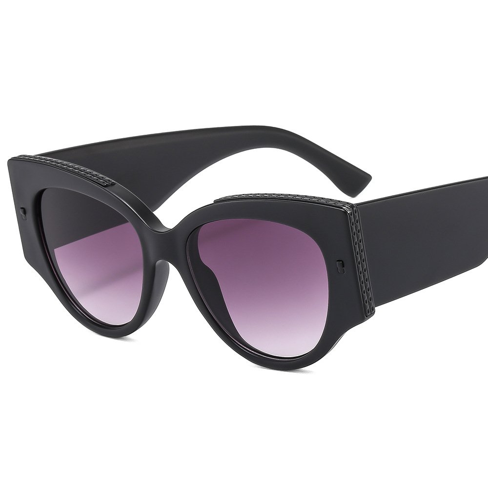 2024 New Fashion Sunglasses Newest Women High Quality Retro Plastic Shades Small Women Cat Eye Sunglasses