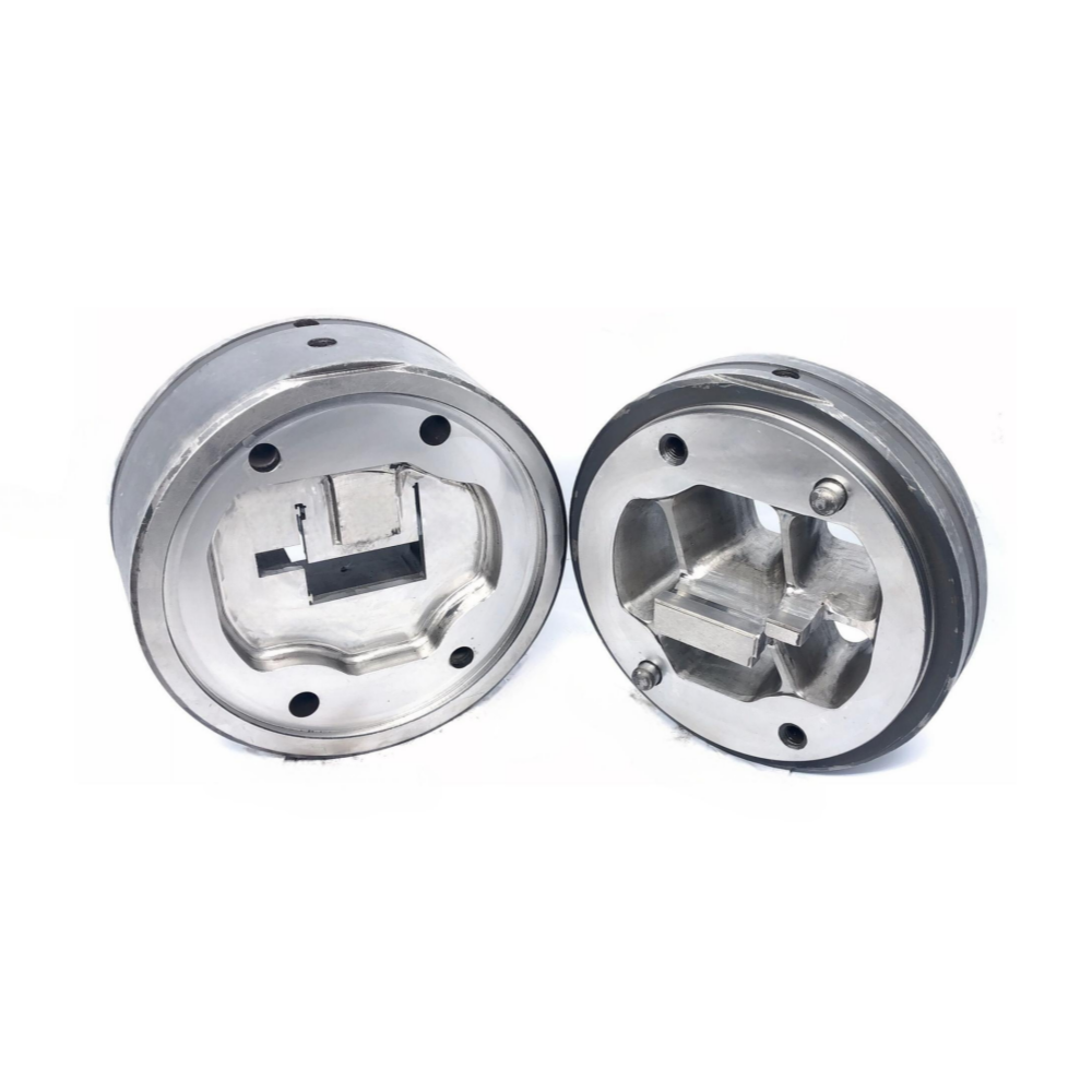 Mold manufacturers manufacture high-precision aluminum extrusion molds for window material outer frames