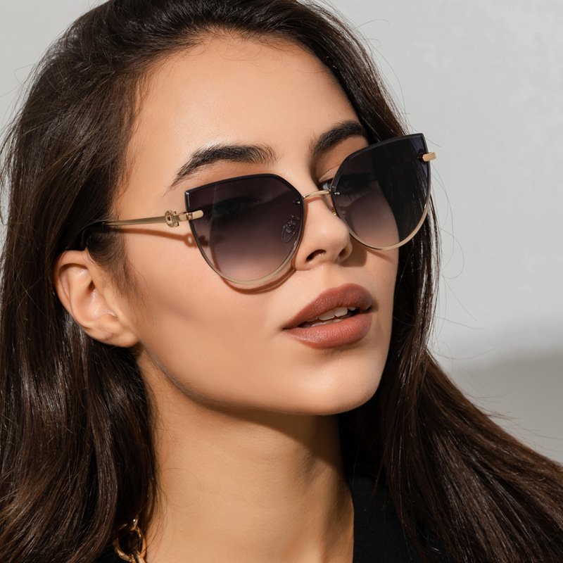 Big frame personalized butterfly gradient sun glasses female metal fashion hot sale trendy shades Sunglasses for ladies