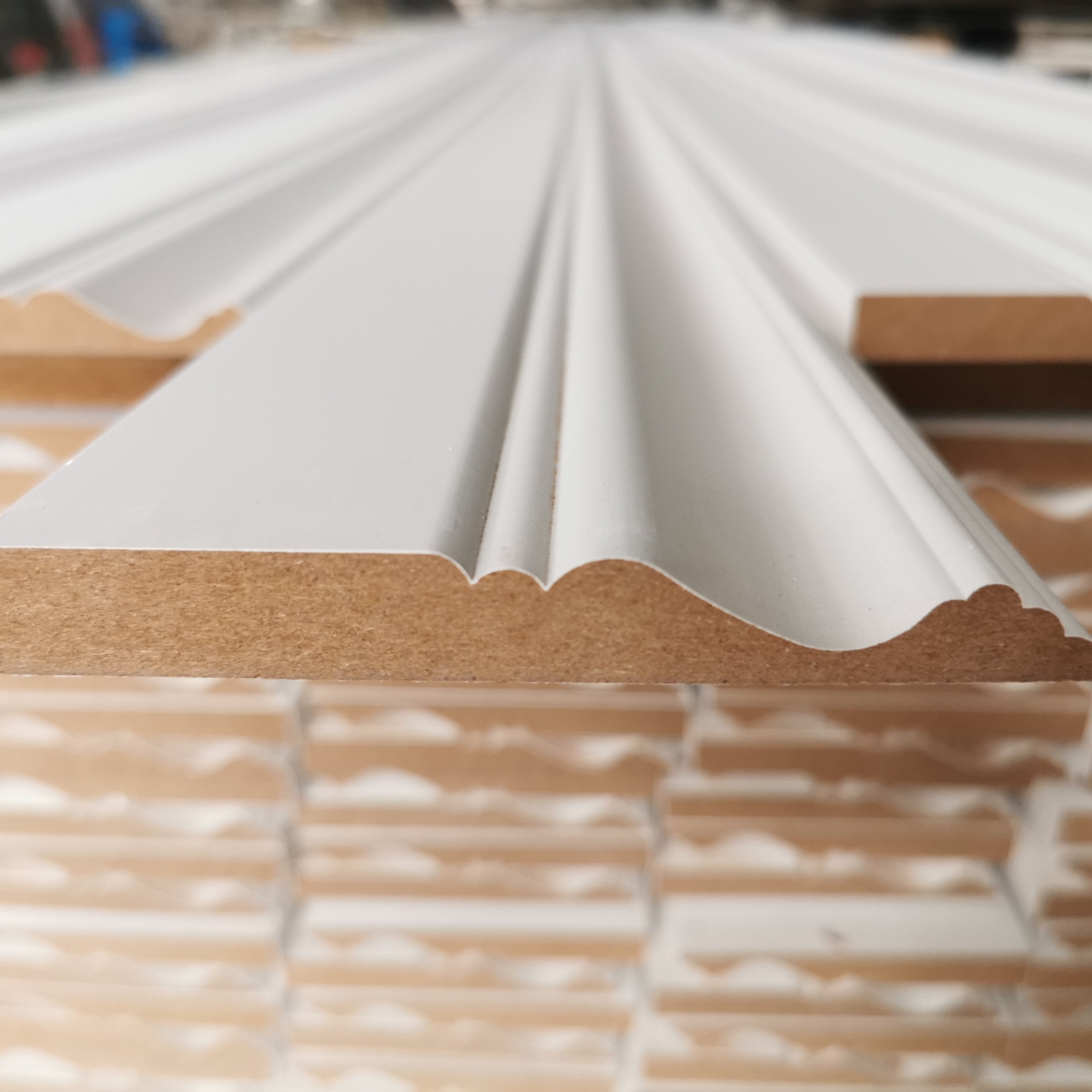 American Market Mdf White Primed Skirting Boards
