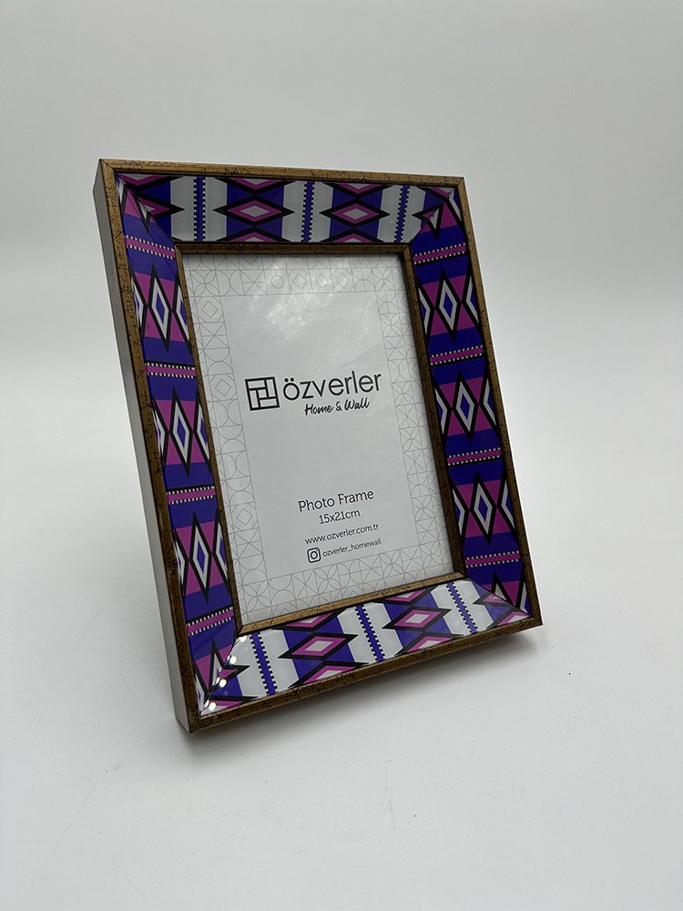 High Quality Customised Picture Frame for Home Decoration Available in Plastic Glass Metal Aluminium Factory Wholesale Prices