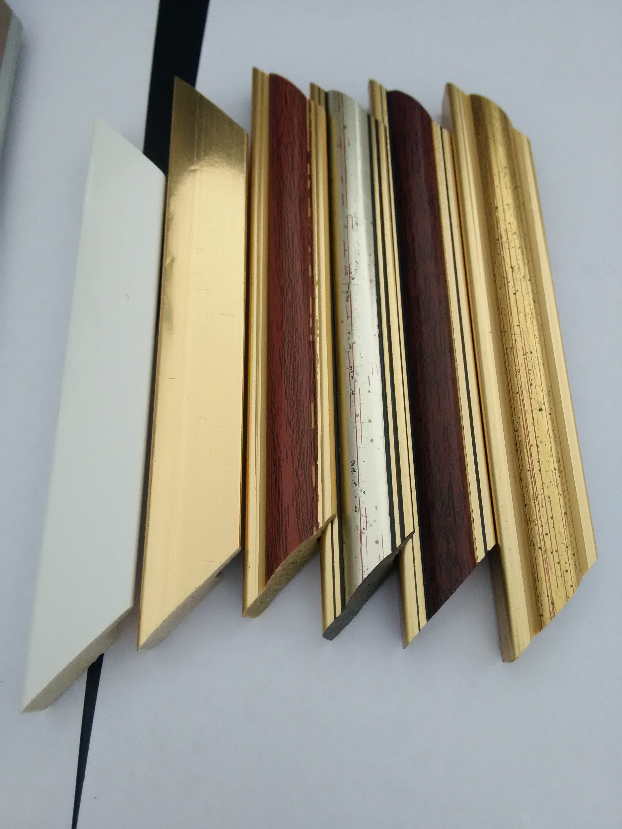 Wholesale cheap plastic photo frame picture frame PS moulding plastic strip art frame profile