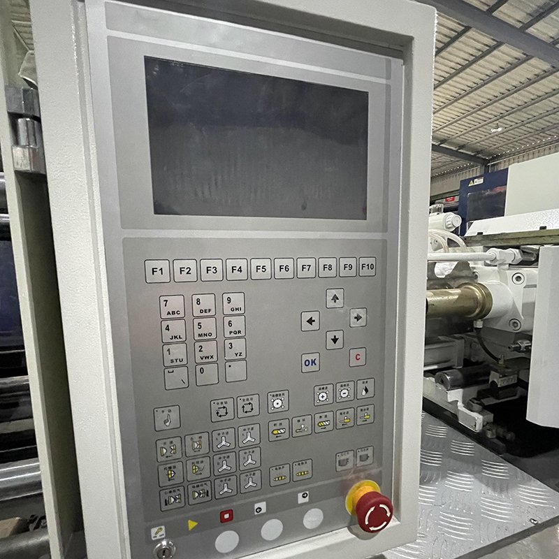 MA60T Plastic Tissue Box License Plate Frame Making Machine Used Injection Machines Injection Molding Machine