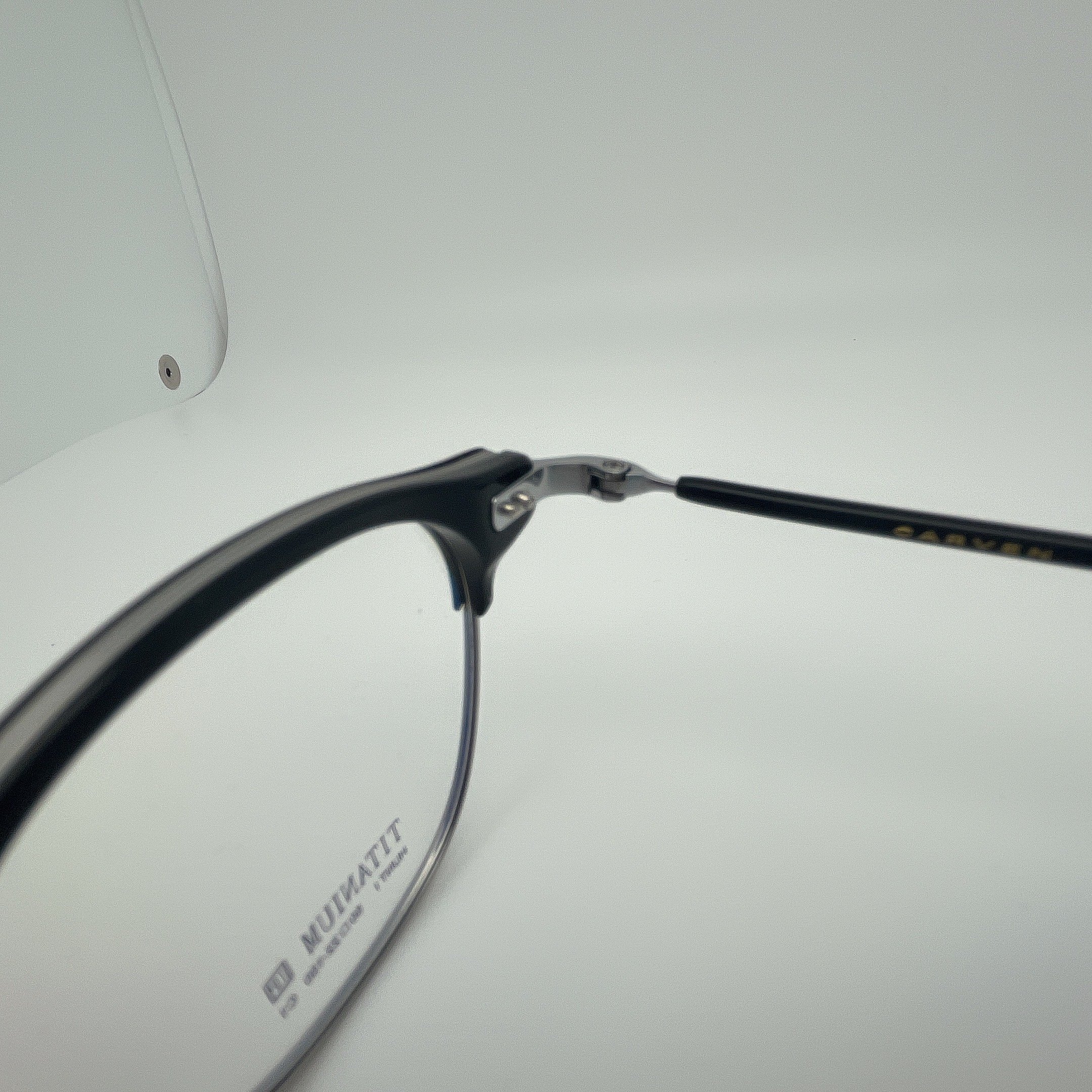 2024 Stylish Titanium Eyeglasses Frames Classic Fashion Eyewear Spectacle for Men Women Diamond Face Shape Match Glasses Usage