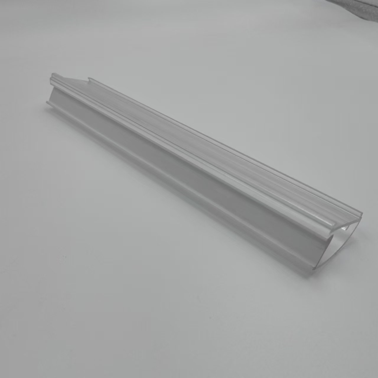 Mould industrial Design U Channel Profile U Bar Custom Plastic Profile Extrusion Tube for Pvc Windows And Doors Plastic Profiles
