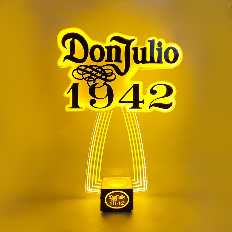 Luxury golden light Frame LED Lighted Don Julio 1942 Tequila Bottle Presenter Reposado Blanco Donjulio Bottles Service Glorifier