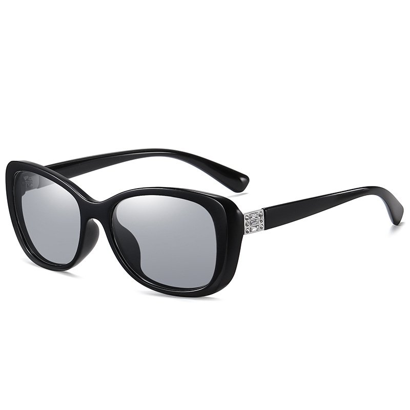 Ladies New Polarized Sun Glasses Women Color Changing Sunglass Fashion Diamond Sunglasses
