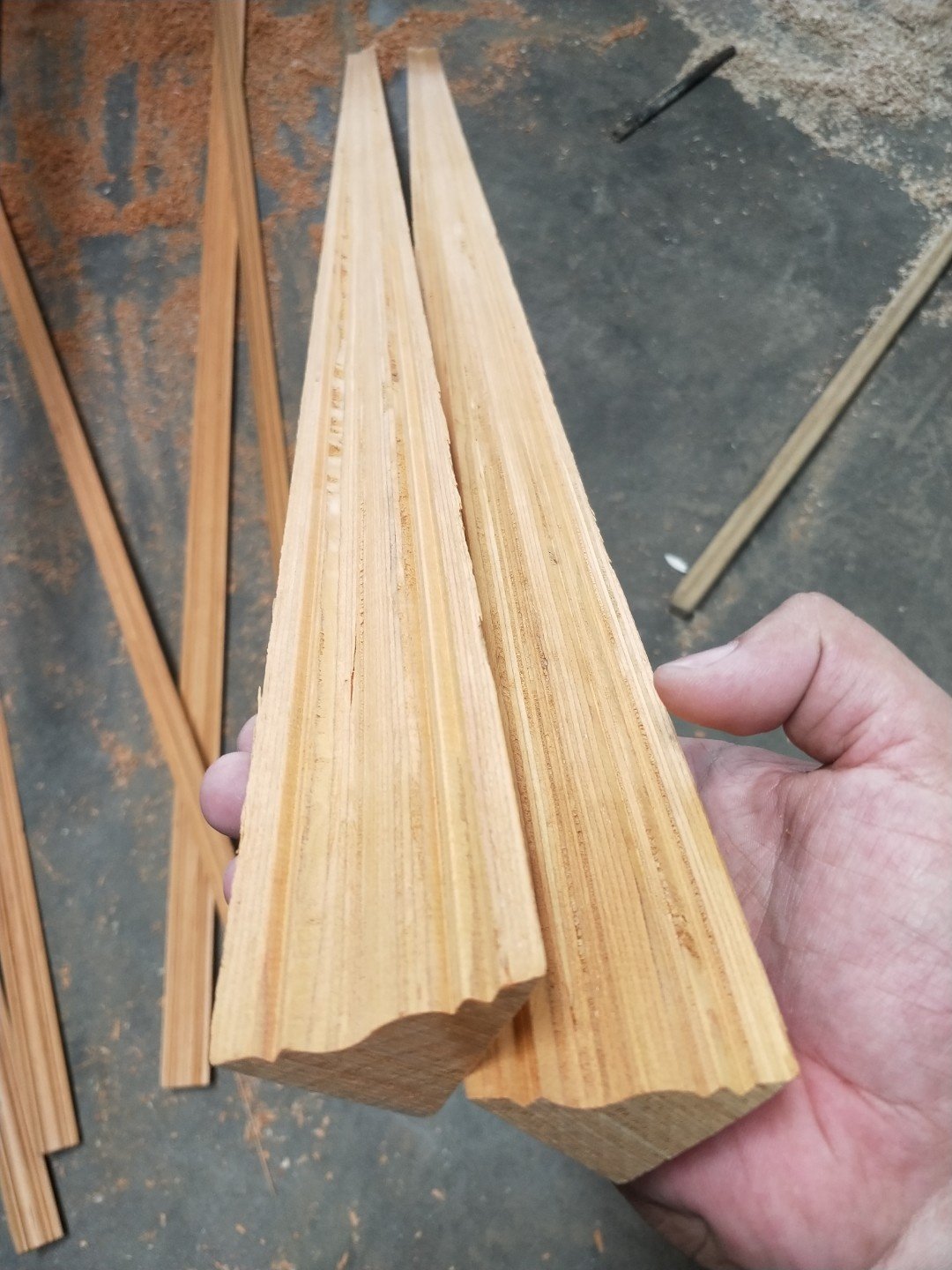 antique picture frame moulding / wood moulding for corner