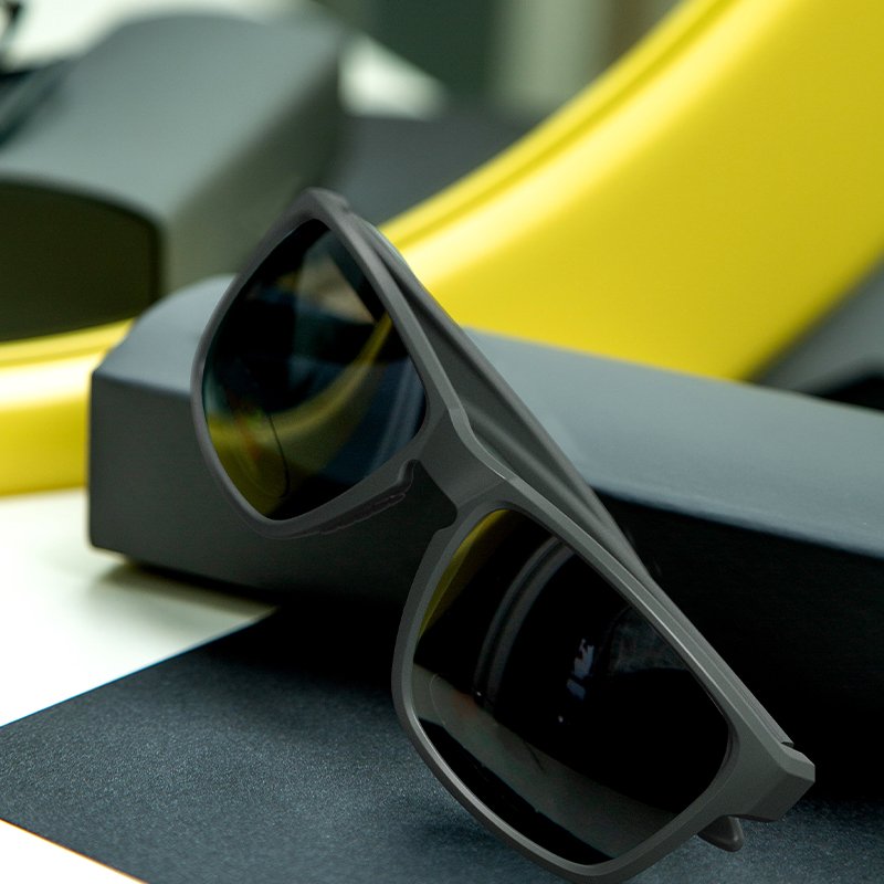 Custom Fashion Style Design High Quality Rectangle Shape Driving Golf Sunglasses TR90 Frame Polarized Glasses