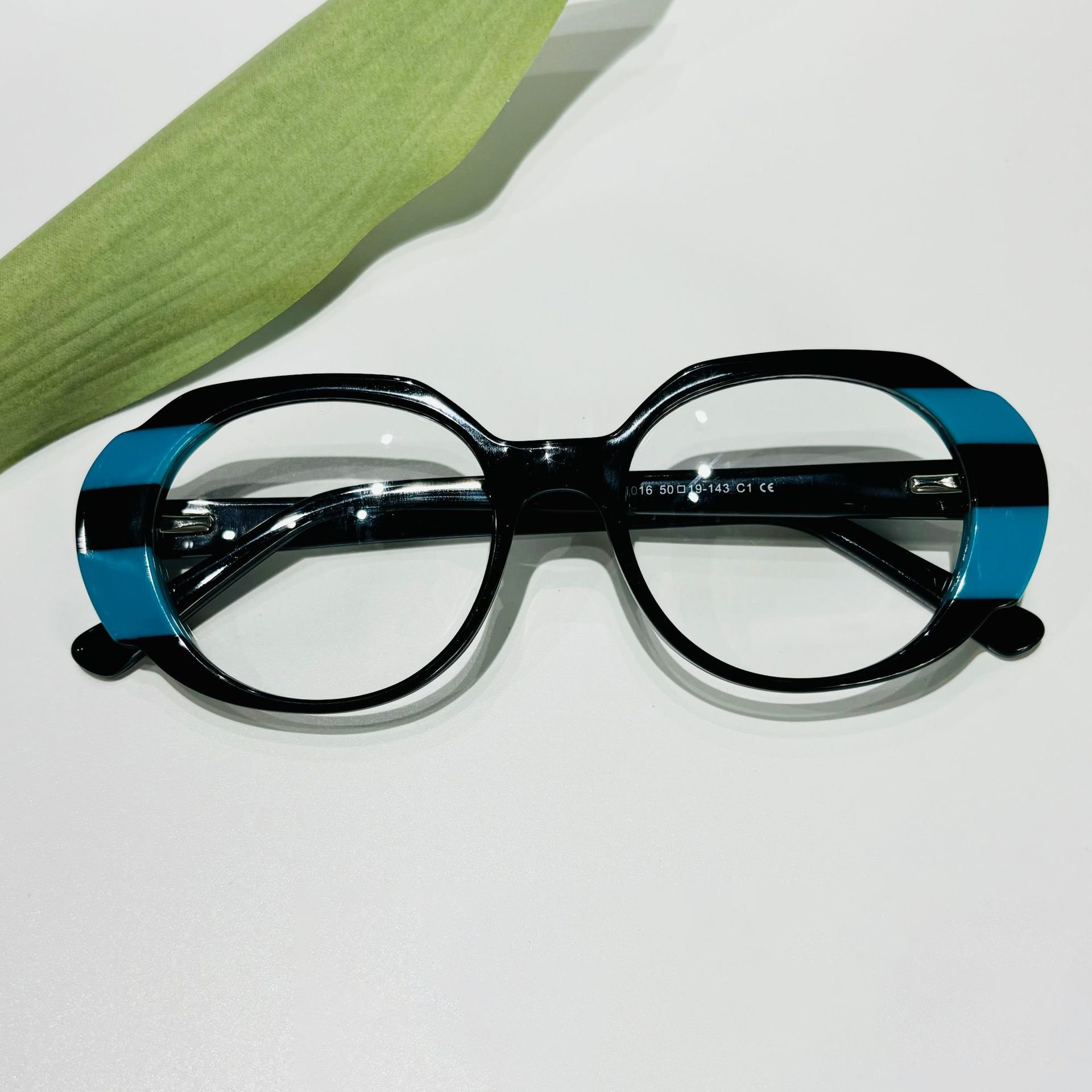 FW 241016 2024 High Quality Small Round Retro Eyeglasses Wholesale Thick Frame Optical Glasses Acetate Eyewear For Women Men