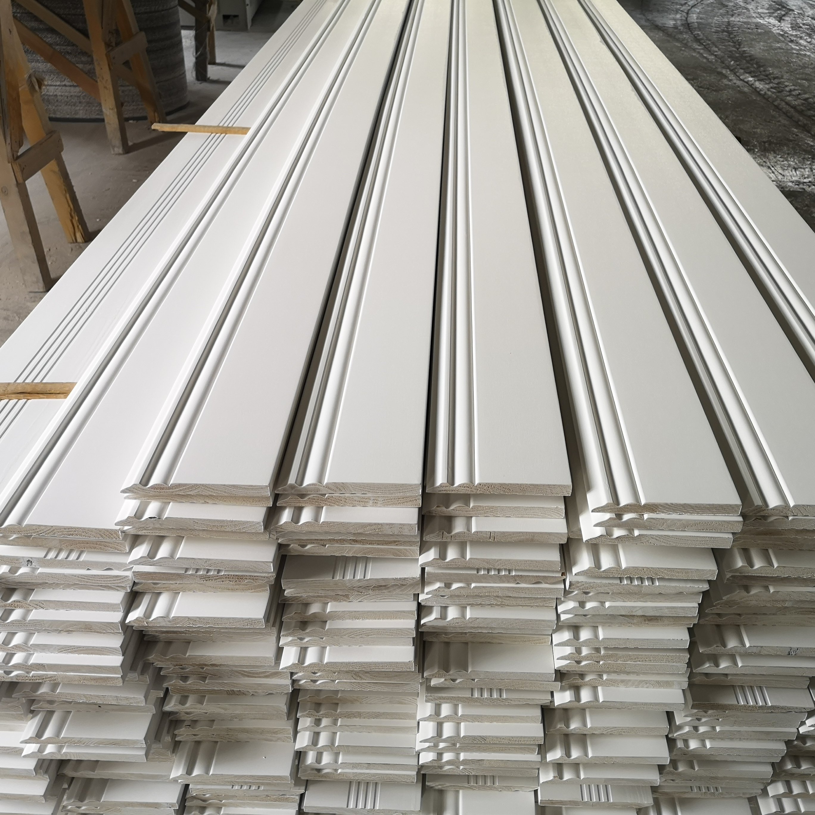 Primed MDF FJ Pine Wood trim Baseboard Wall Base 5180