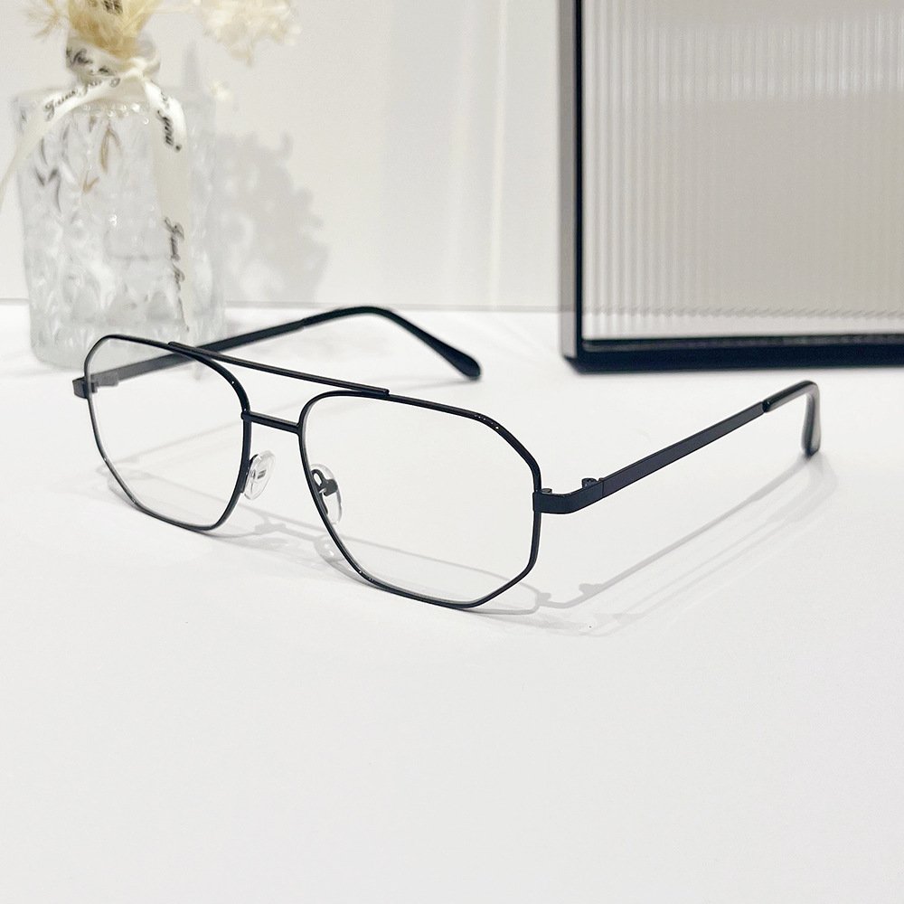 2024 Women Clip On Polarized Sunglasses Retro Square Metal Optical Frame With Magnetic UV400 Sunglasses Eyewear