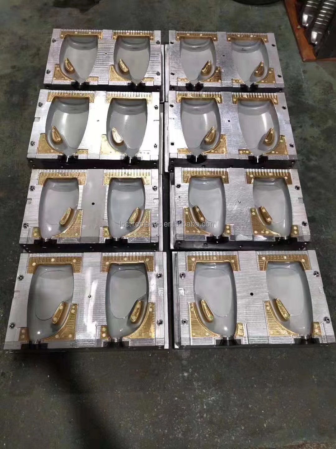 Blow mold