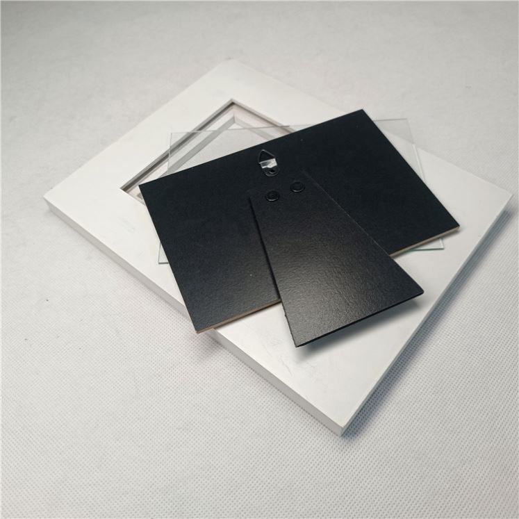 White Picture Frame Tabletop and Wall Mount Hanging Decor Solid Wood Picture Framing Machine Customized Logo Fashionable 50pcs