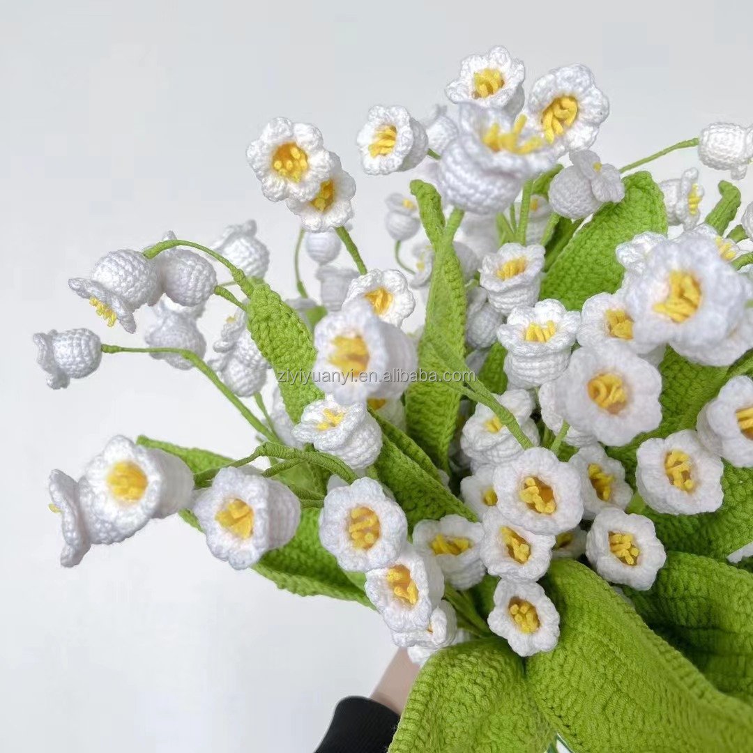 Wholesale Handmade Eternal flower glass Gift Box eternal rose preserved flower